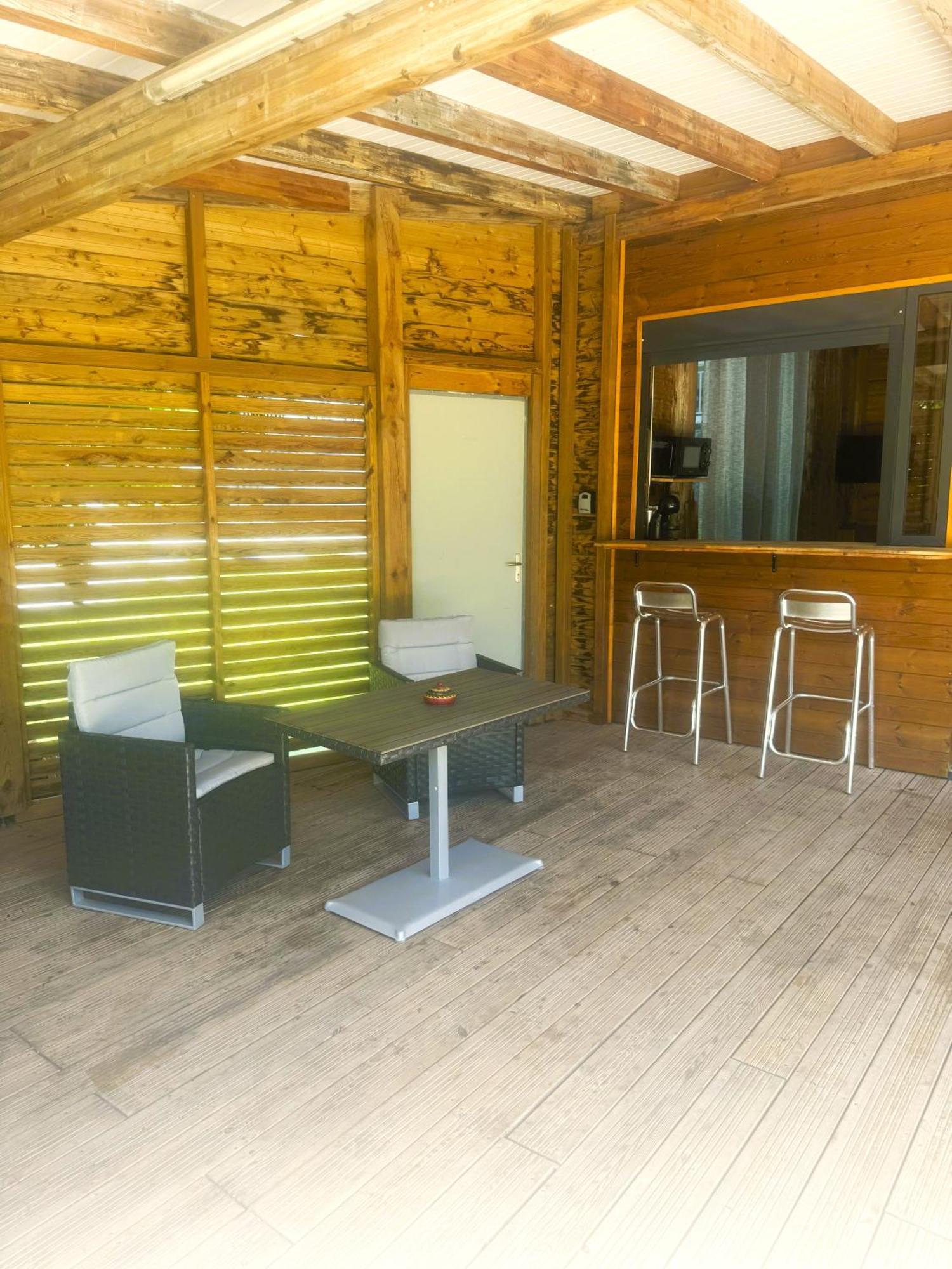 Charmant Bungalow Tout Confort Climatise - Terrasse Et Acces Plage ! Deshaies Dış mekan fotoğraf